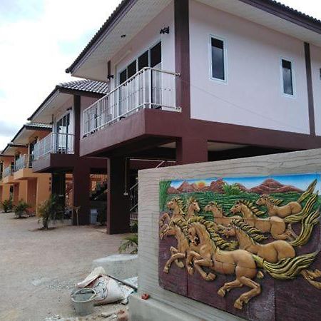 Lampang Ngeng Na Home Buitenkant foto